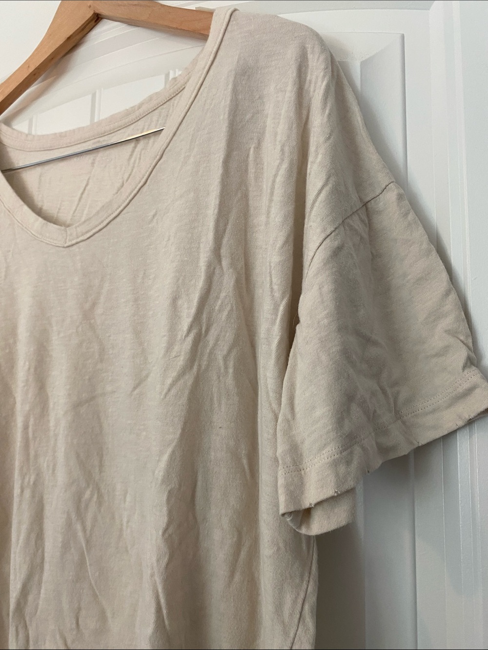 aerie Lightweight V-Neck Short Sleeve Tee - Cream size Large - Picture 4 of 7